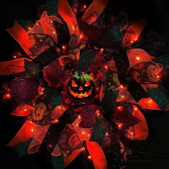 SOLD OUT Halloween Wreath Glowing Pumpkin  Light Up 24 Inch Handmade Deco Mesh - Picture 1 of 8